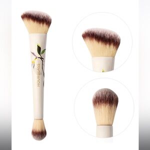 Hourglass Ambient Lighting Holiday Limited Edition Dual-Ended Swan Brush